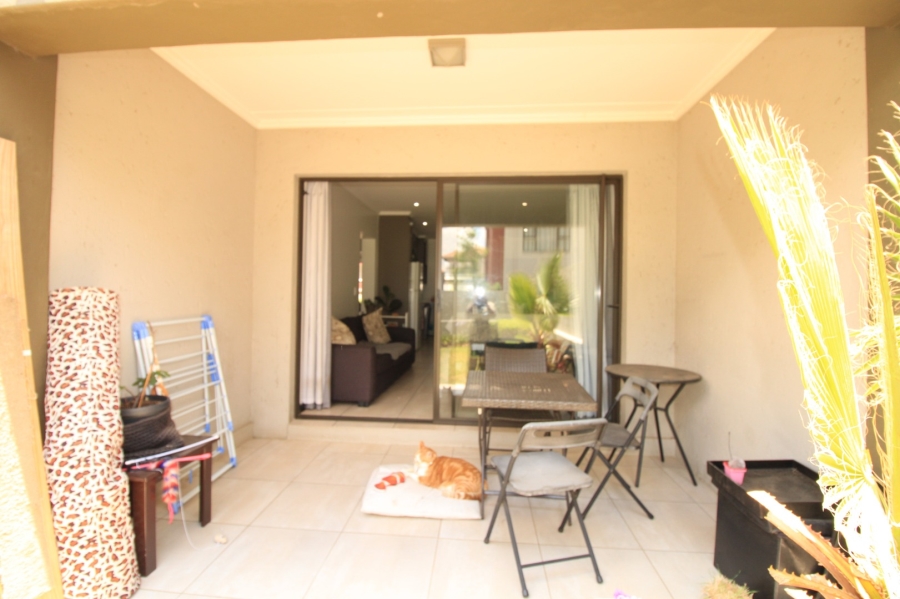 To Let 2 Bedroom Property for Rent in Fourways Gauteng