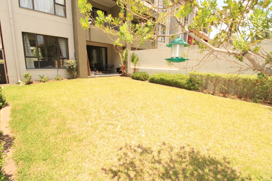 To Let 2 Bedroom Property for Rent in Fourways Gauteng