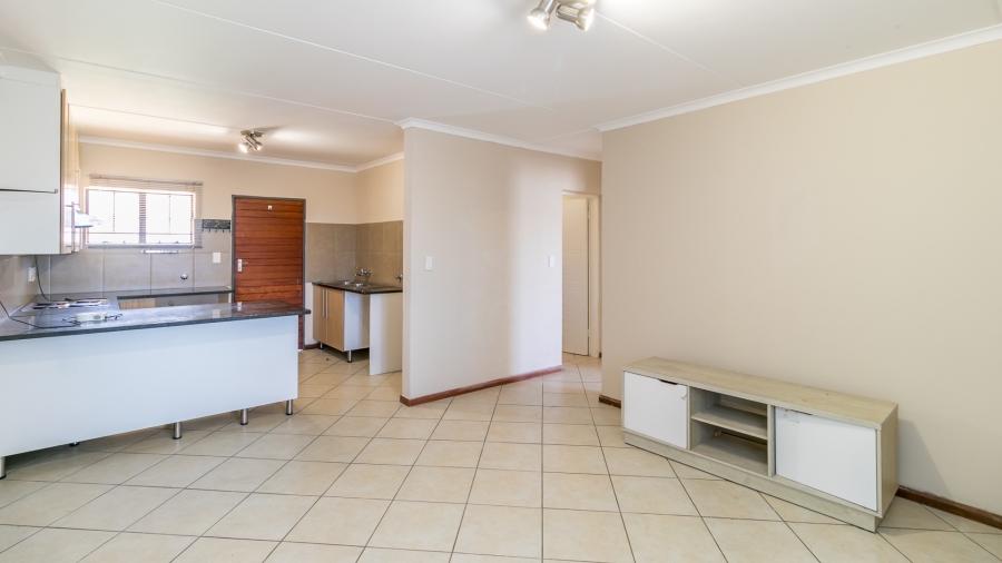 2 Bedroom Property for Sale in Noordwyk Gauteng