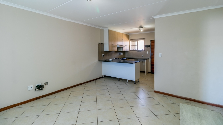 2 Bedroom Property for Sale in Noordwyk Gauteng