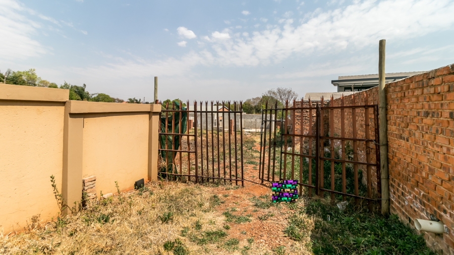 0 Bedroom Property for Sale in Eldo Village Estate Gauteng