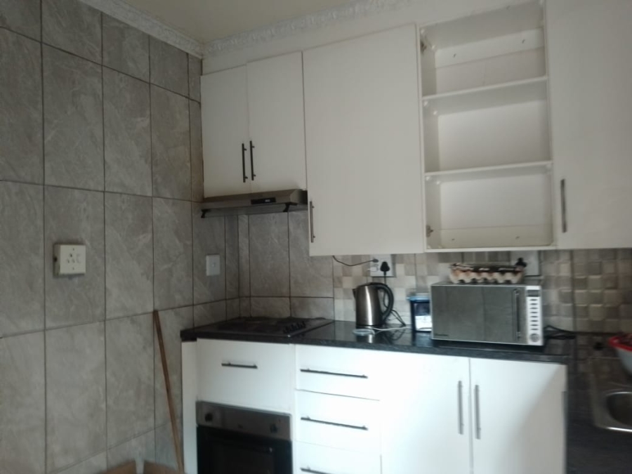 To Let 1 Bedroom Property for Rent in Pretoria West Gauteng