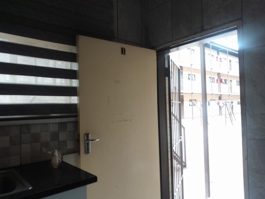 To Let 1 Bedroom Property for Rent in Pretoria West Gauteng