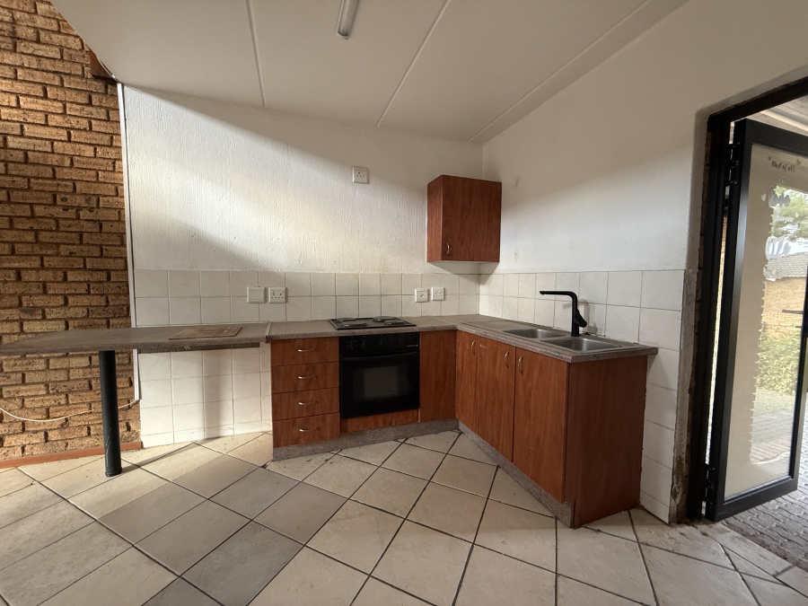 3 Bedroom Property for Sale in Honeydew Gauteng