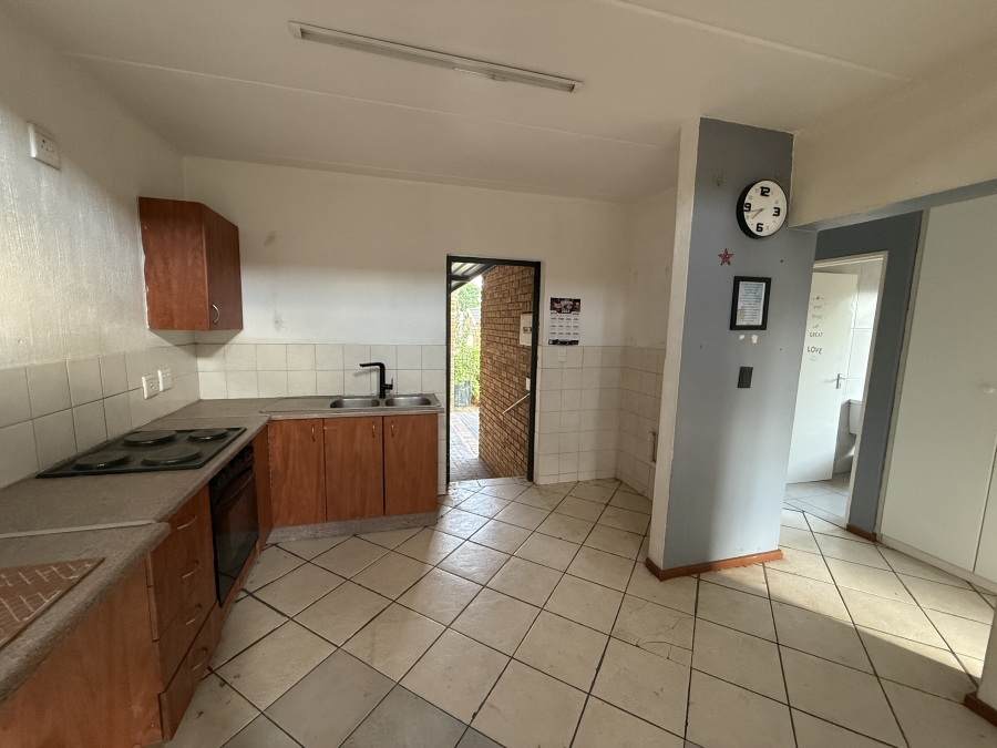 3 Bedroom Property for Sale in Honeydew Gauteng