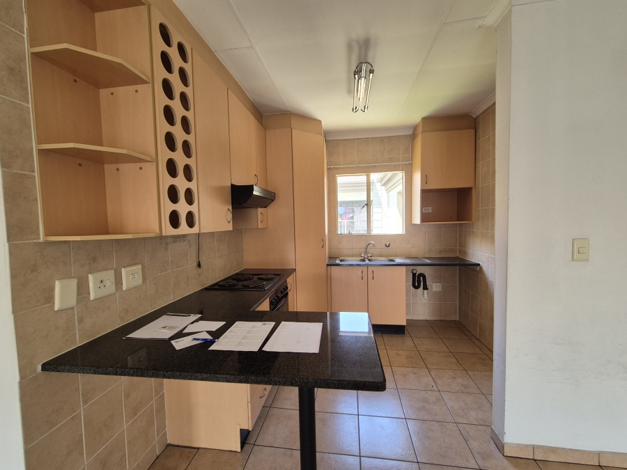 2 Bedroom Property for Sale in Oriel Gauteng