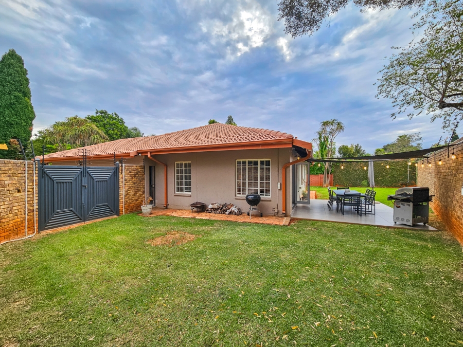 3 Bedroom Property for Sale in Faerie Glen Gauteng