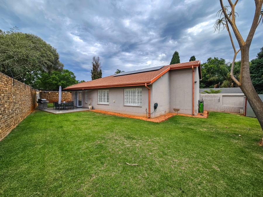 3 Bedroom Property for Sale in Faerie Glen Gauteng