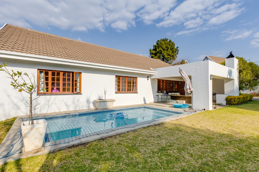 4 Bedroom Property for Sale in Barbeque Downs Gauteng