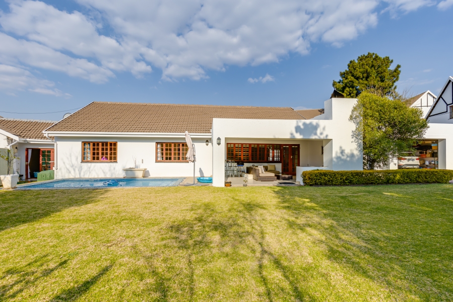 4 Bedroom Property for Sale in Barbeque Downs Gauteng