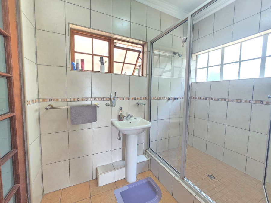 3 Bedroom Property for Sale in Hurlyvale Gauteng