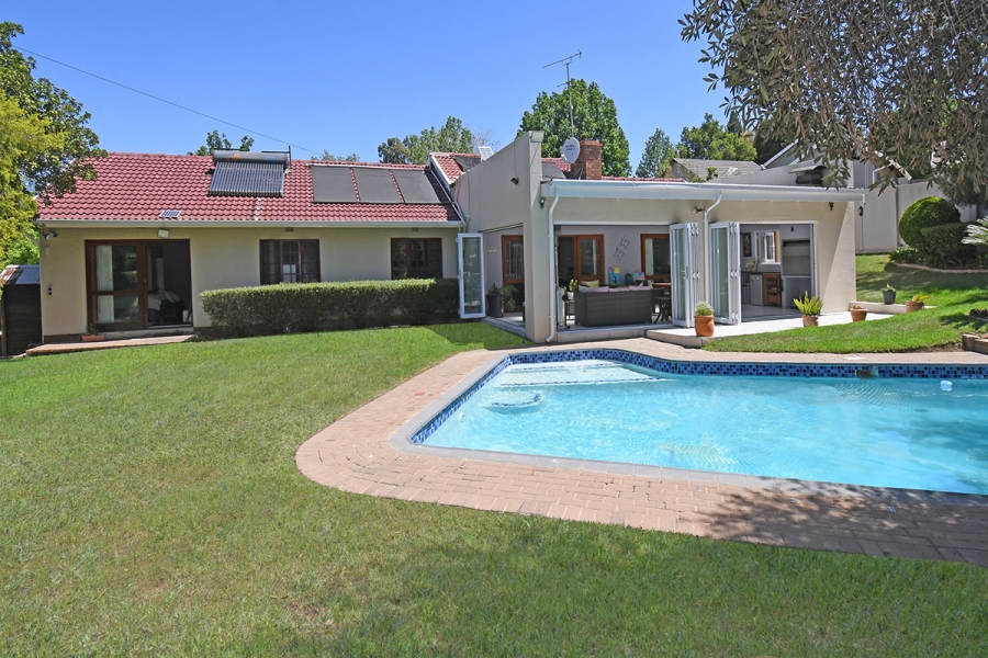 4 Bedroom Property for Sale in Olivedale Gauteng