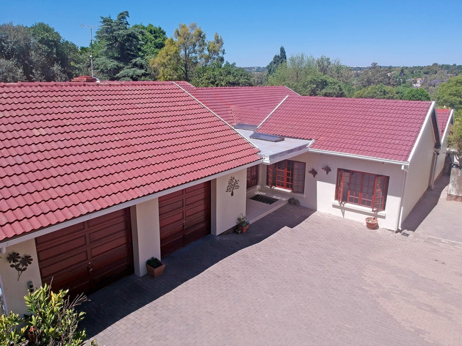 4 Bedroom Property for Sale in Olivedale Gauteng