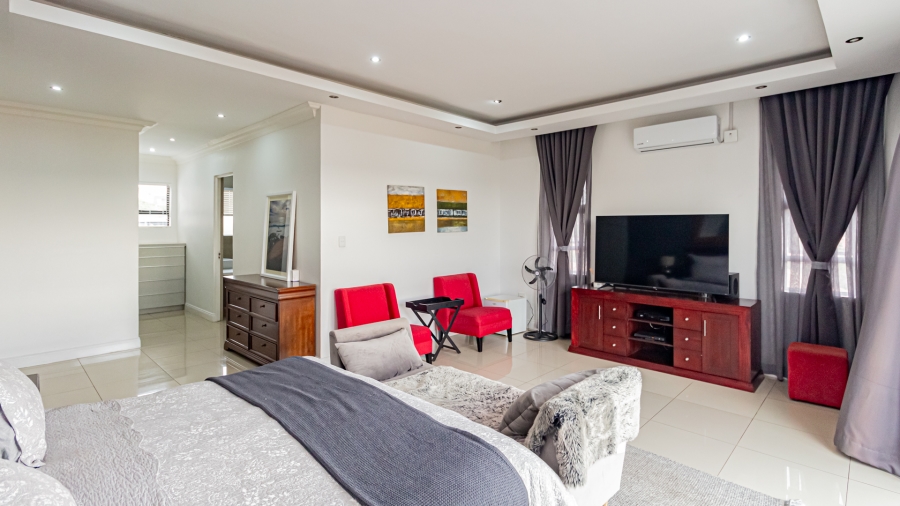 5 Bedroom Property for Sale in The Wilds Gauteng