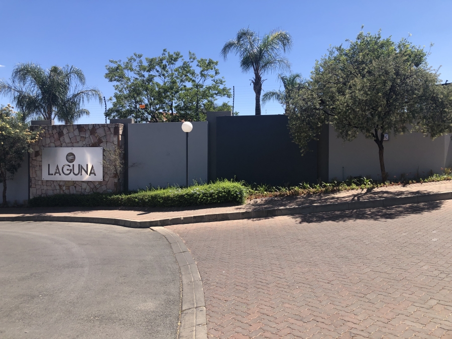 1 Bedroom Property for Sale in Barbeque Downs Gauteng