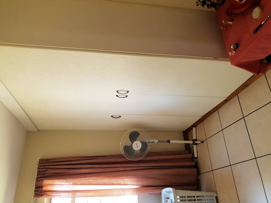 2 Bedroom Property for Sale in Florentia Gauteng