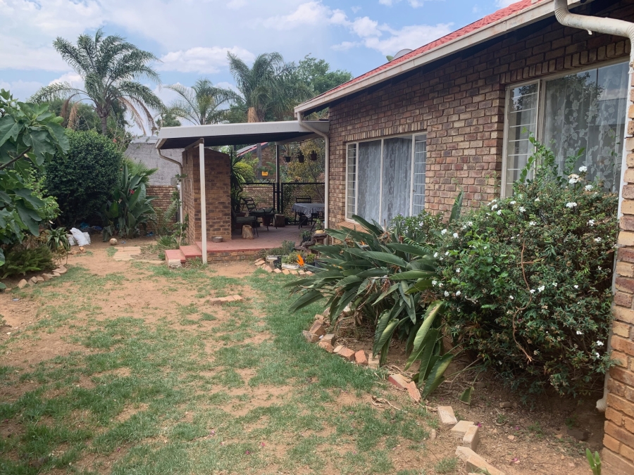 3 Bedroom Property for Sale in Moreleta Park Gauteng