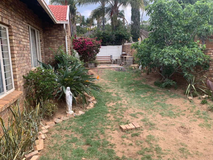 3 Bedroom Property for Sale in Moreleta Park Gauteng