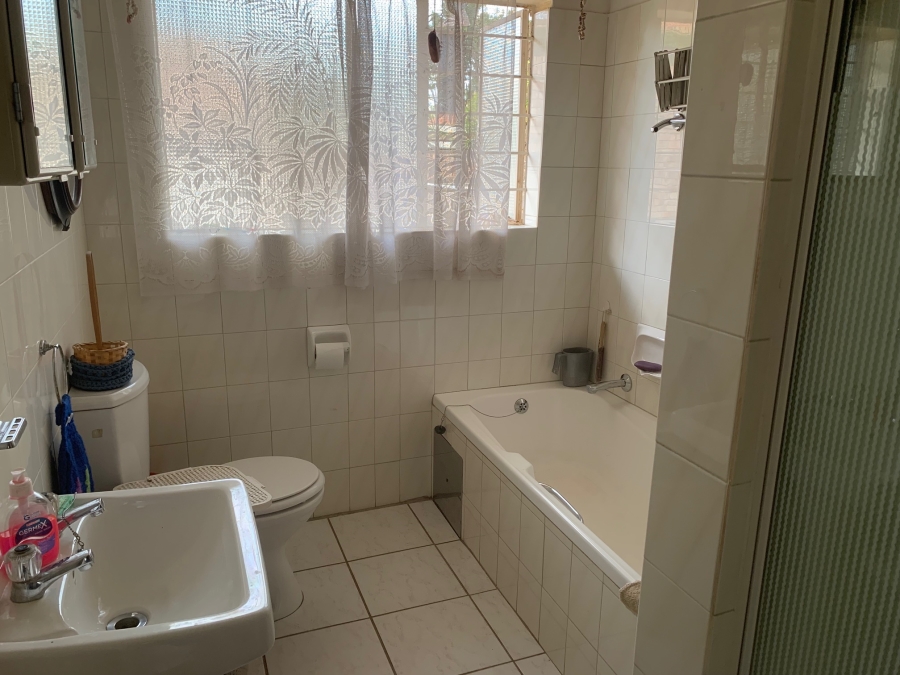 3 Bedroom Property for Sale in Moreleta Park Gauteng