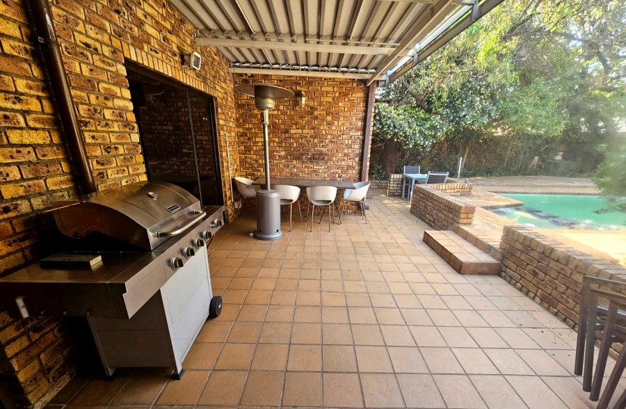 4 Bedroom Property for Sale in Dowerglen Ext 3 Gauteng