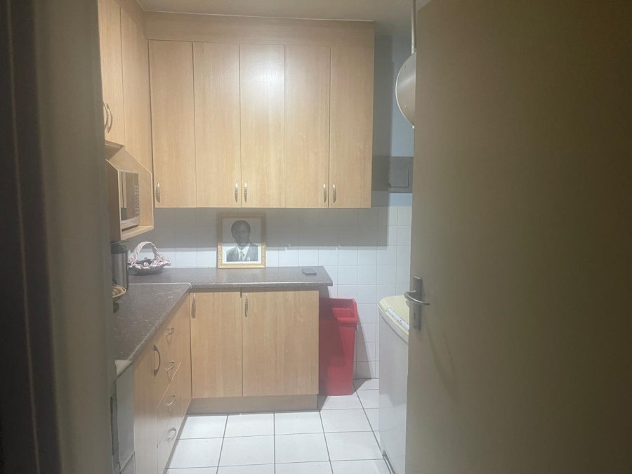 2 Bedroom Property for Sale in Sunnyside Gauteng