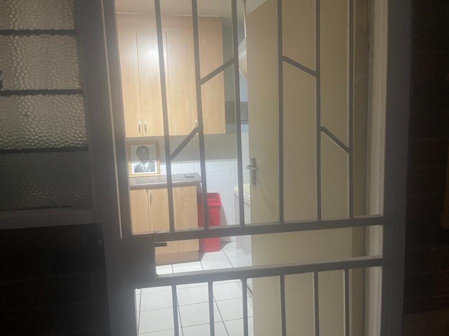 2 Bedroom Property for Sale in Sunnyside Gauteng