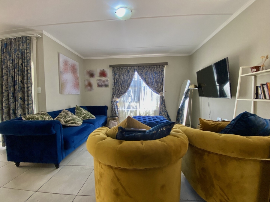 To Let 3 Bedroom Property for Rent in Amberfield Gauteng