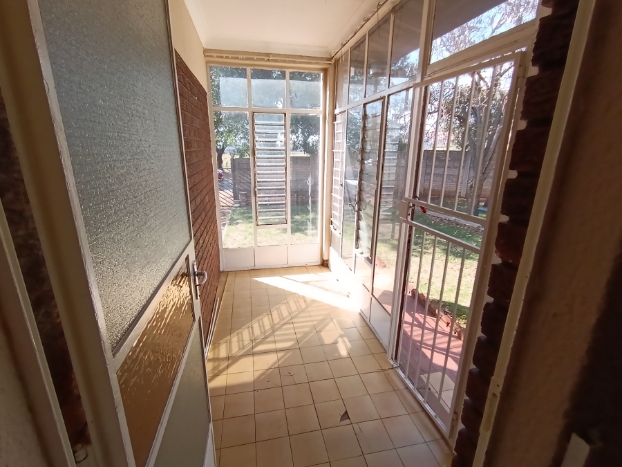 To Let 3 Bedroom Property for Rent in Isando Gauteng