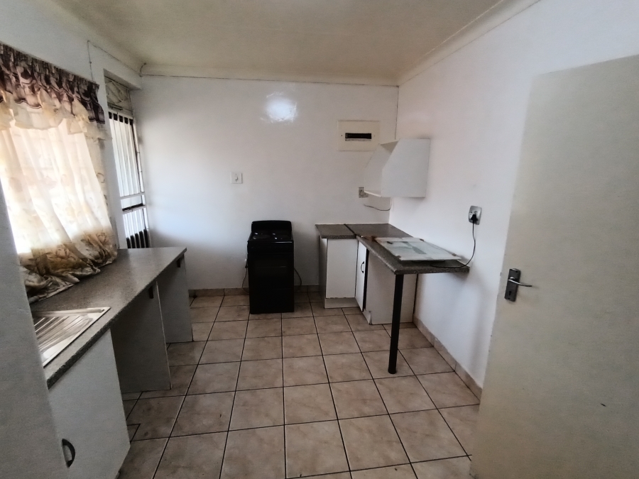 To Let 3 Bedroom Property for Rent in Isando Gauteng