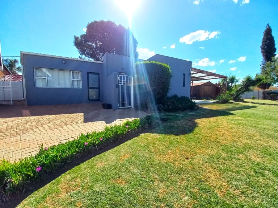 5 Bedroom Property for Sale in Petersfield Gauteng