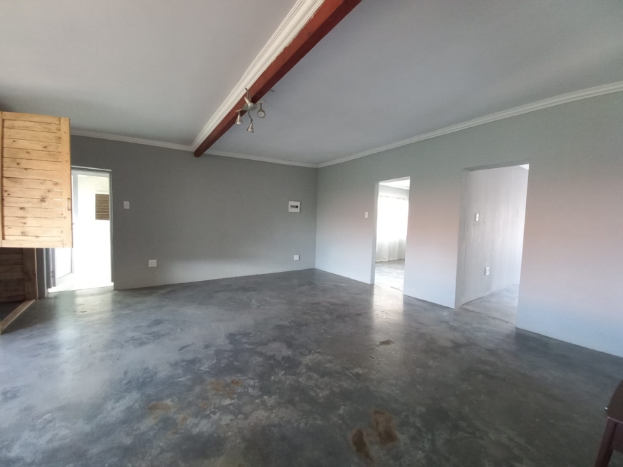 5 Bedroom Property for Sale in Petersfield Gauteng