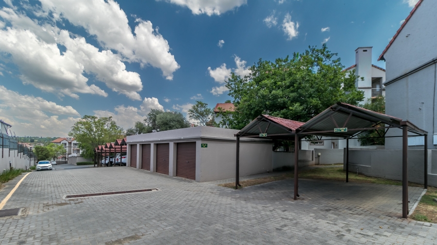 2 Bedroom Property for Sale in Noordhang Gauteng