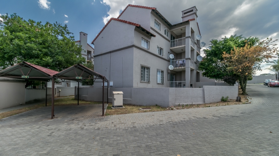 2 Bedroom Property for Sale in Noordhang Gauteng