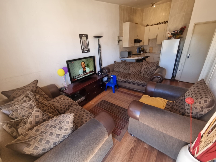 2 Bedroom Property for Sale in Ridgeway Gauteng