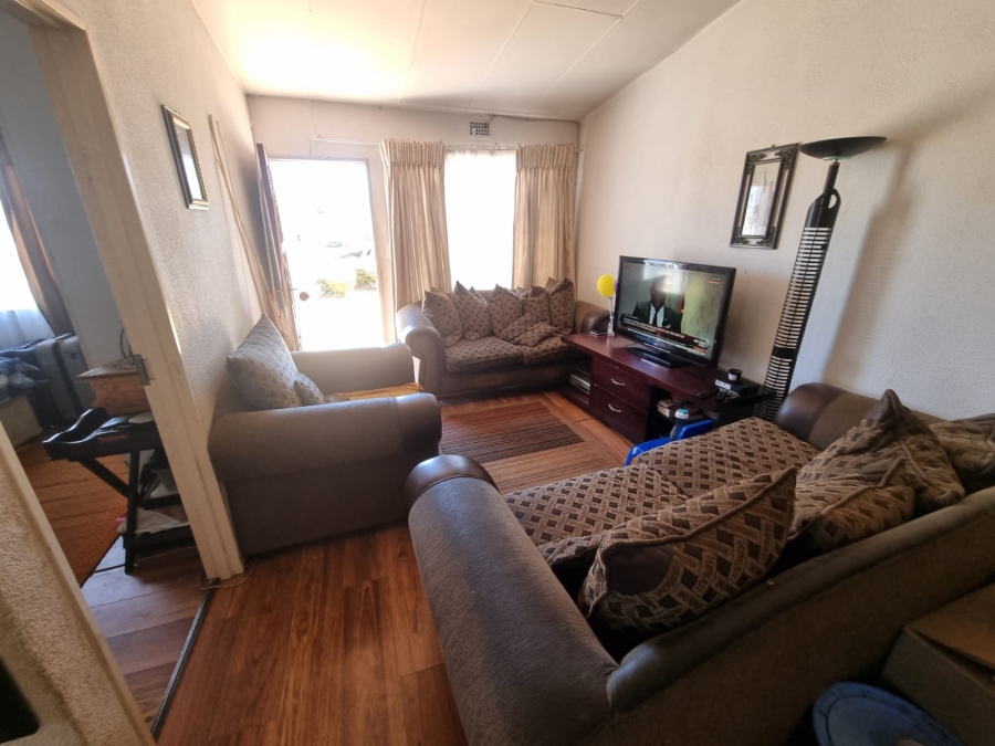 2 Bedroom Property for Sale in Ridgeway Gauteng