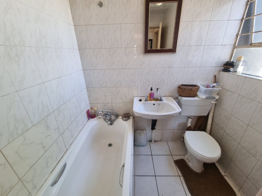 2 Bedroom Property for Sale in Ridgeway Gauteng