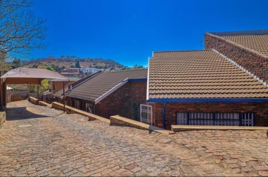 9 Bedroom Property for Sale in Naturena Gauteng