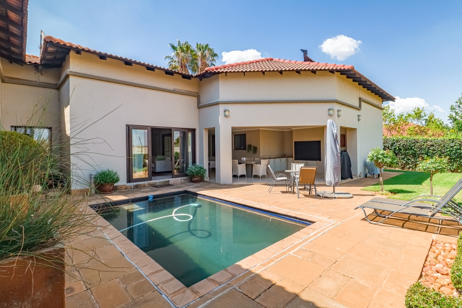 3 Bedroom Property for Sale in Silver Lakes Golf Estate Gauteng