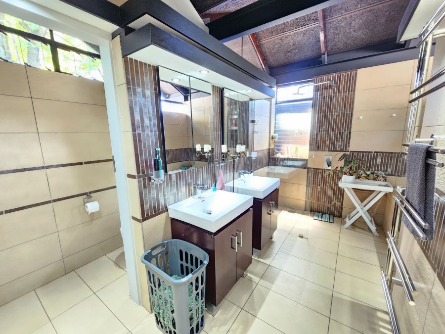 4 Bedroom Property for Sale in Lynnwood Gauteng