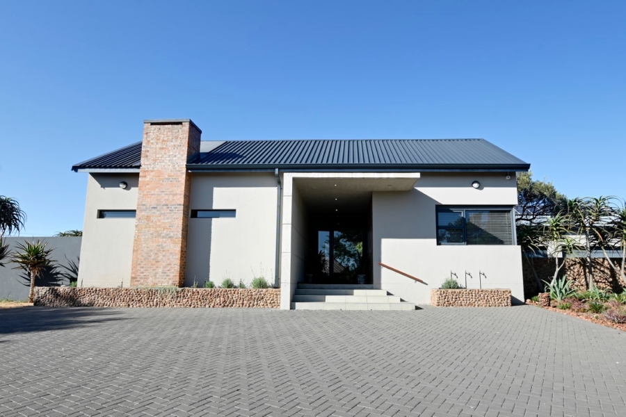 4 Bedroom Property for Sale in Pebble Rock Golf Village Gauteng