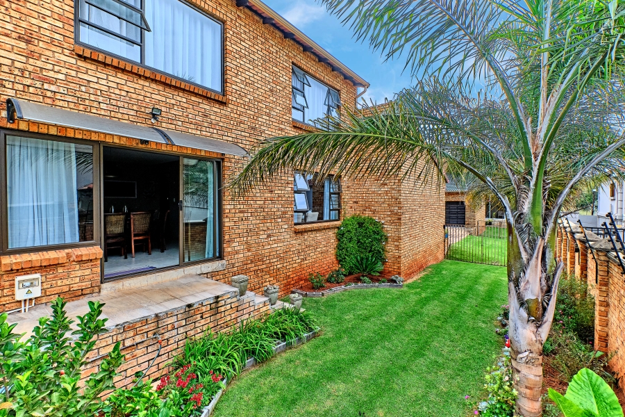 3 Bedroom Property for Sale in Noordheuwel Gauteng