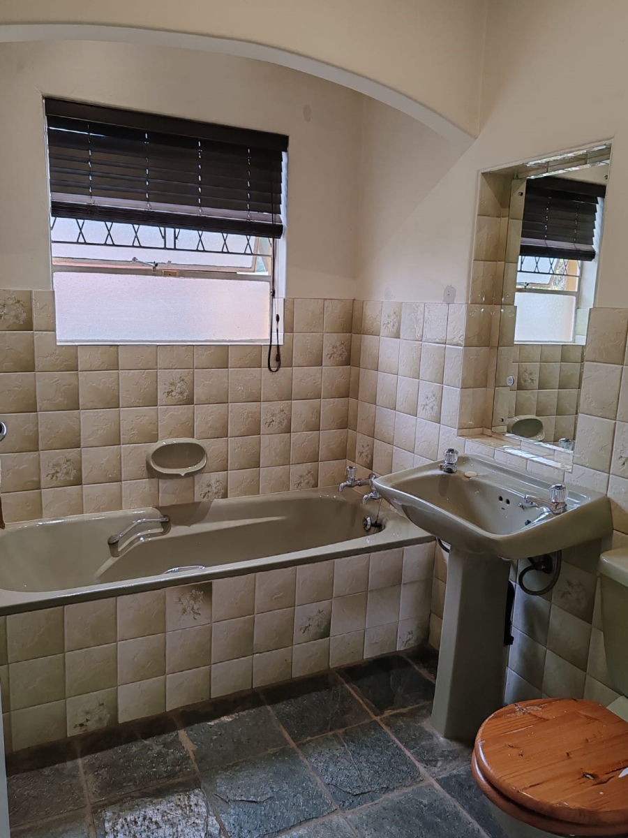 3 Bedroom Property for Sale in Vorna Valley Gauteng