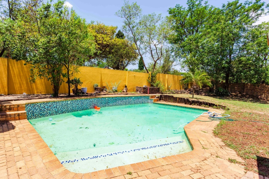 3 Bedroom Property for Sale in Vorna Valley Gauteng