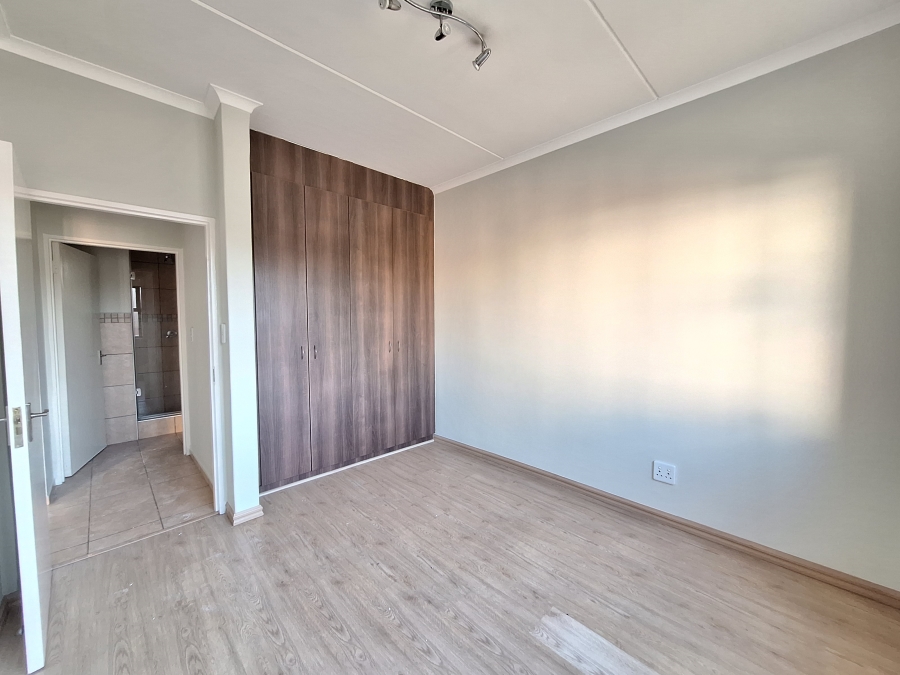 1 Bedroom Property for Sale in Barbeque Downs Gauteng