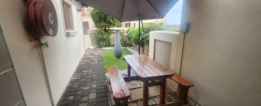 3 Bedroom Property for Sale in Sonneveld Gauteng