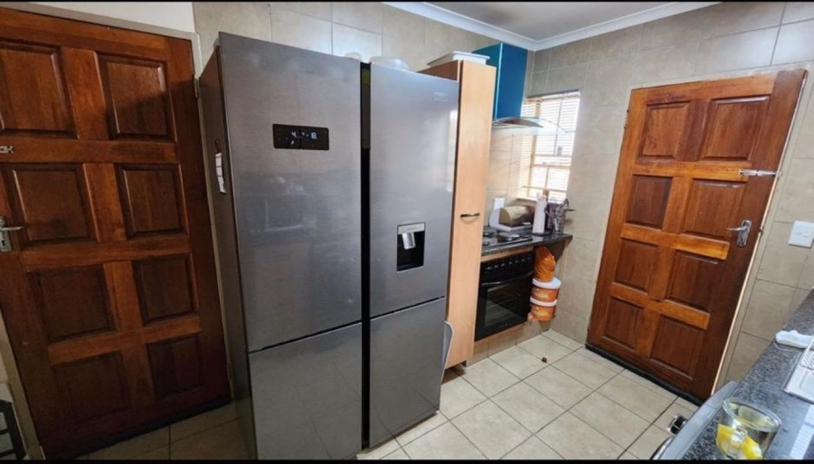 3 Bedroom Property for Sale in Thatch Hill Estate Gauteng