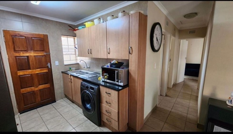 3 Bedroom Property for Sale in Thatch Hill Estate Gauteng