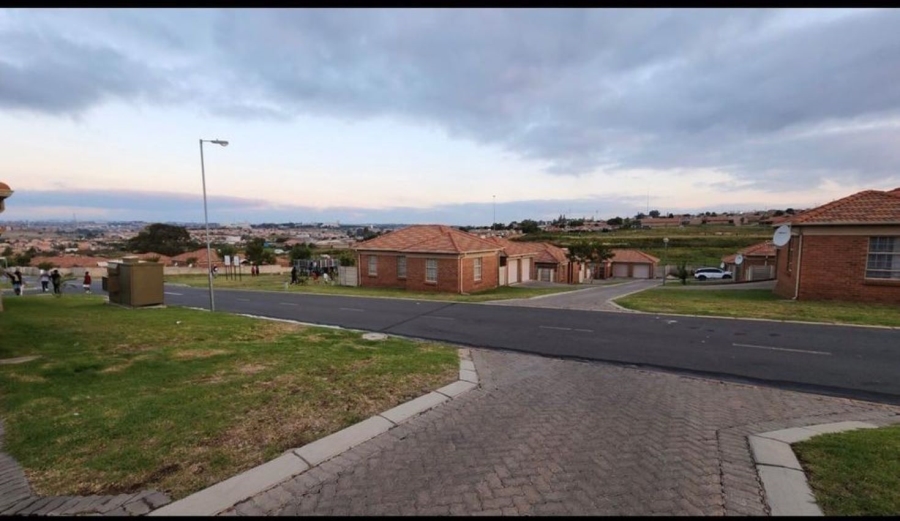 3 Bedroom Property for Sale in Thatch Hill Estate Gauteng