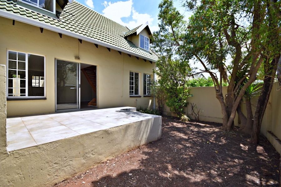 3 Bedroom Property for Sale in Sonneglans Gauteng