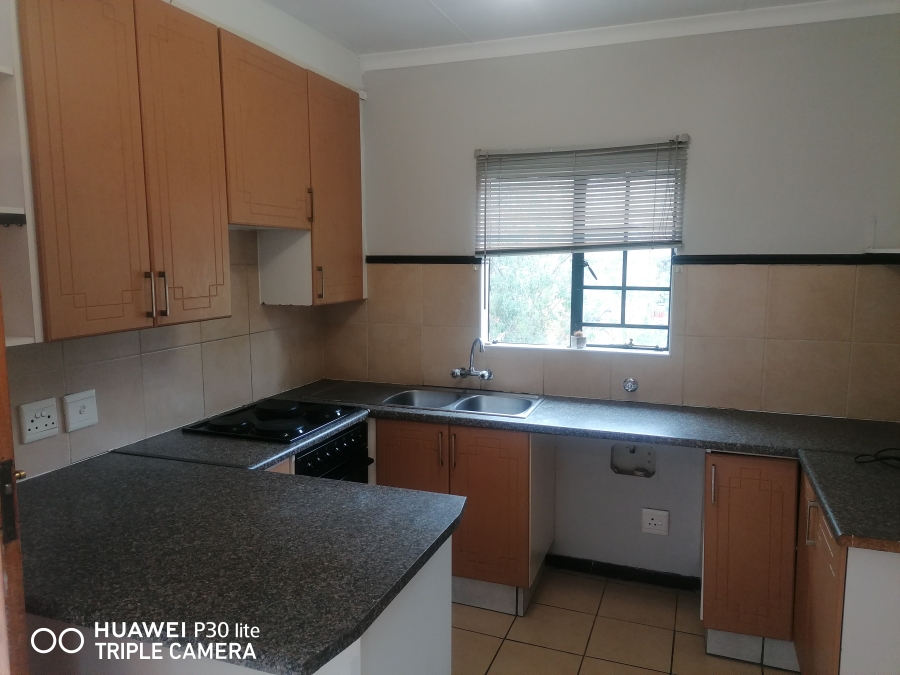 To Let 2 Bedroom Property for Rent in Equestria Gauteng